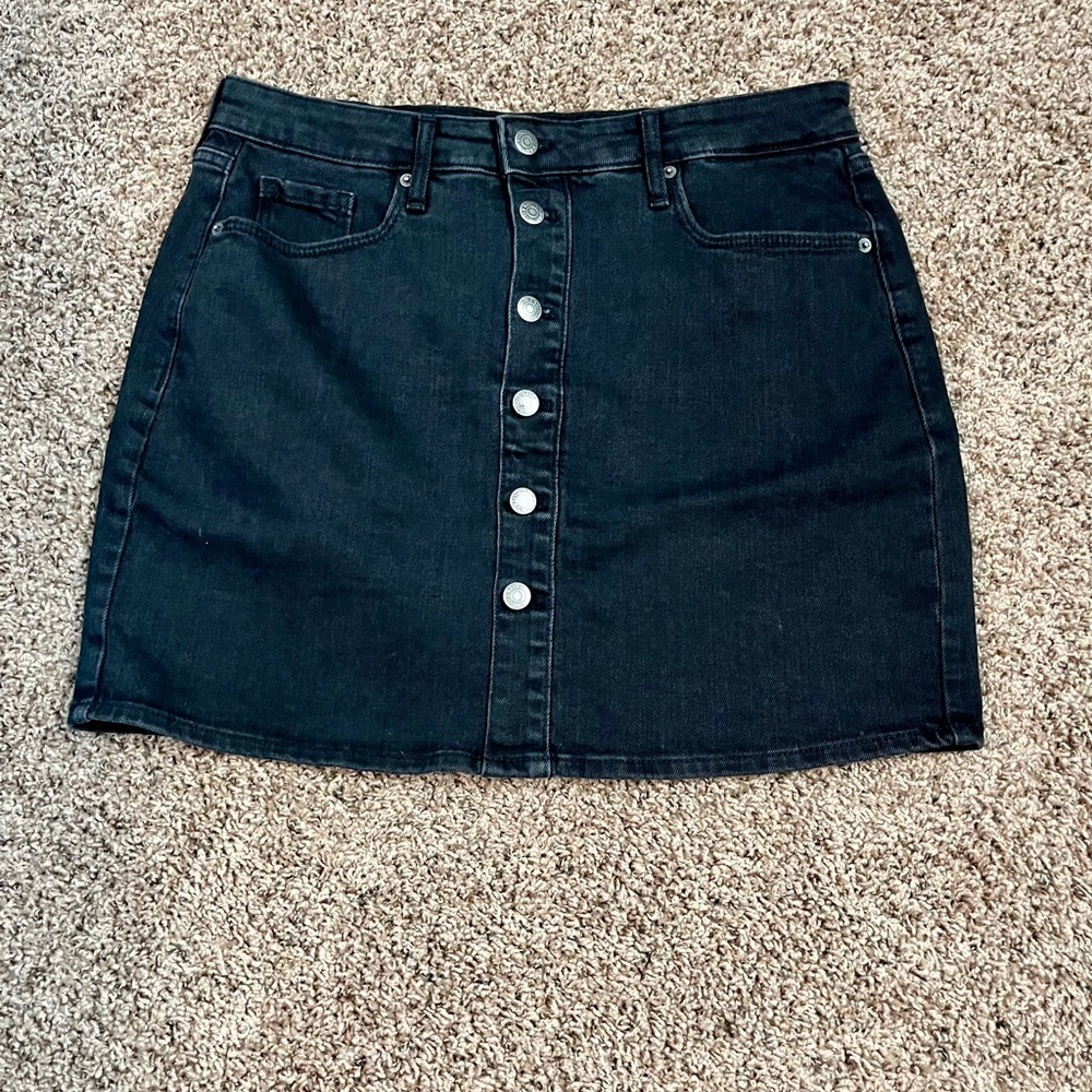 Old navy black jean skirt size 10